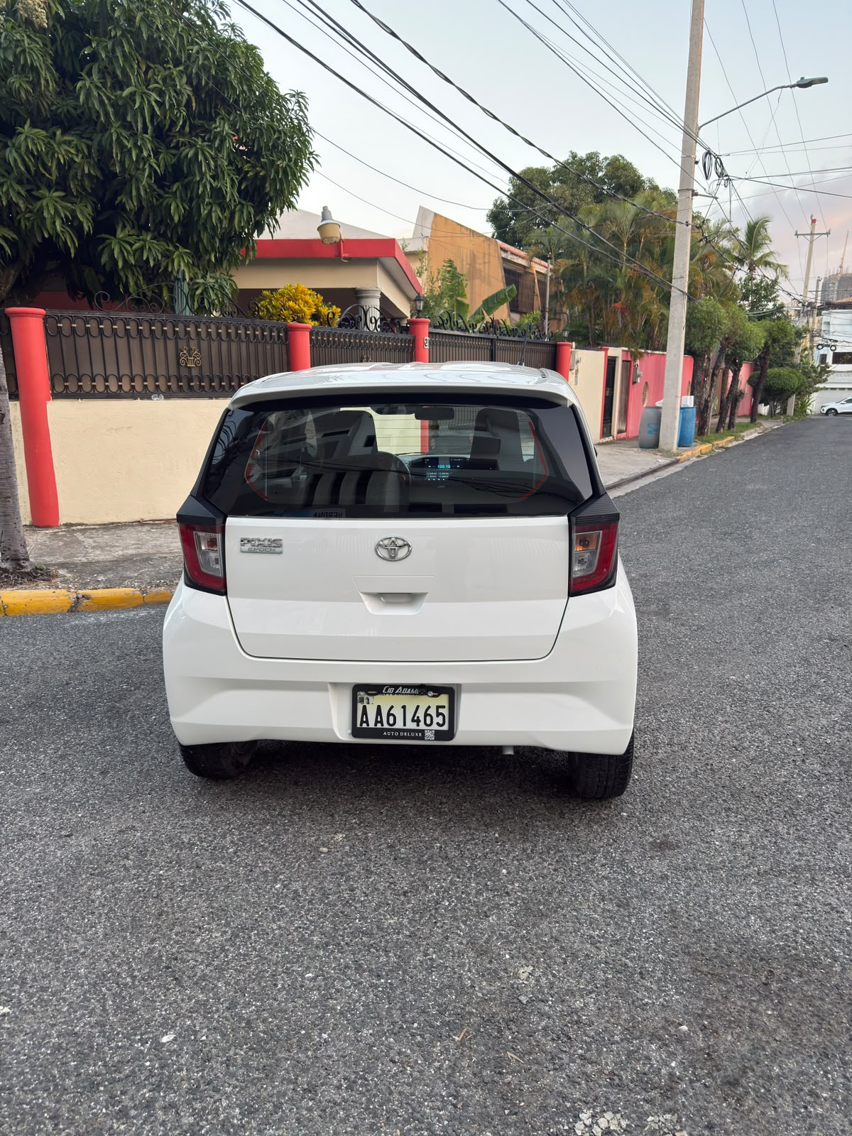 Toyot Pixis 2019